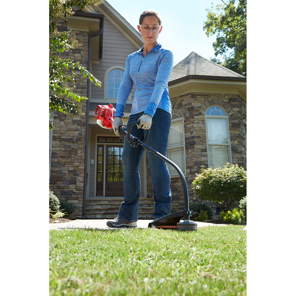 Homelite 26cc 17 In Gas Curved Shaft String Trimmer